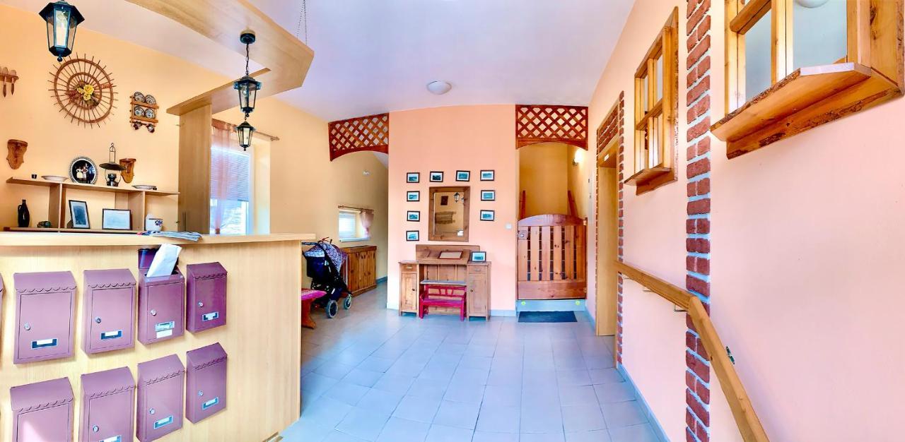 2-Izbovy Apartman Mlynica S Balkonom Exteriör bild