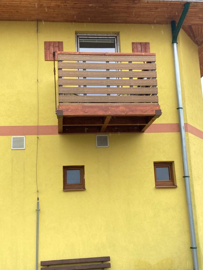 2-Izbovy Apartman Mlynica S Balkonom Exteriör bild